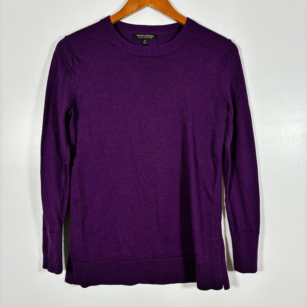 Banana Republic Sweater S Purple Extra Fine Merino Wool Academia Luxury Preppy
